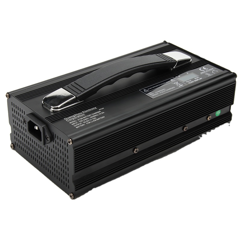 একটি 800W ব্যাটারি চার্জার ব্যবহার করার মূল সুবিধাগুলি কি কি?