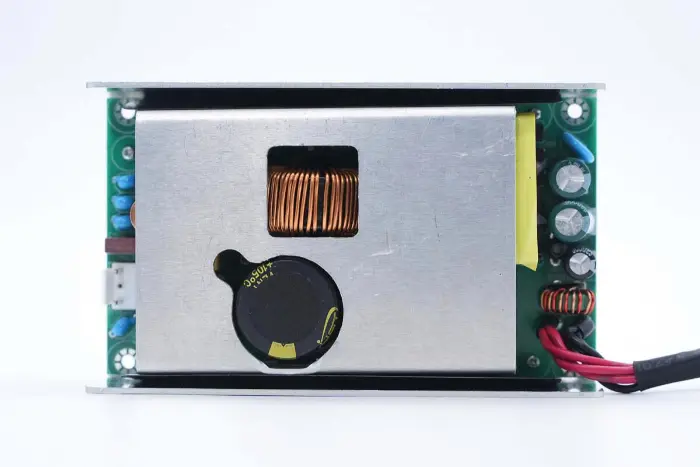 আমাদের নতুন পণ্য-300W GaN পাওয়ার সাপ্লাই