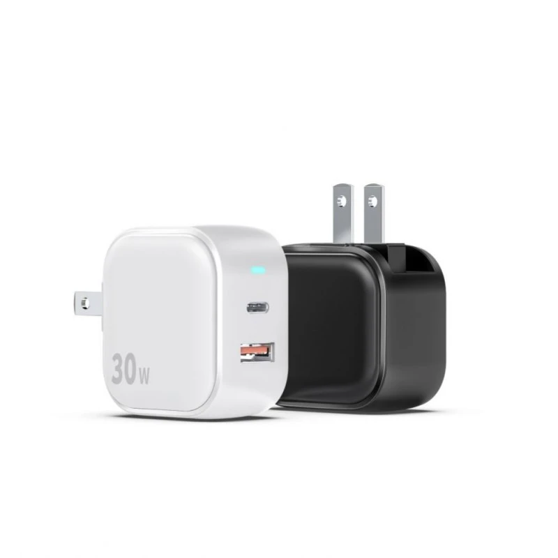 USB-A এবং USB-C সহ 30WPD ফাস্ট চার্জার